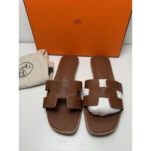 Hermes Oran Sandal SZ 38 Gold Epsom Leather Flat Slides